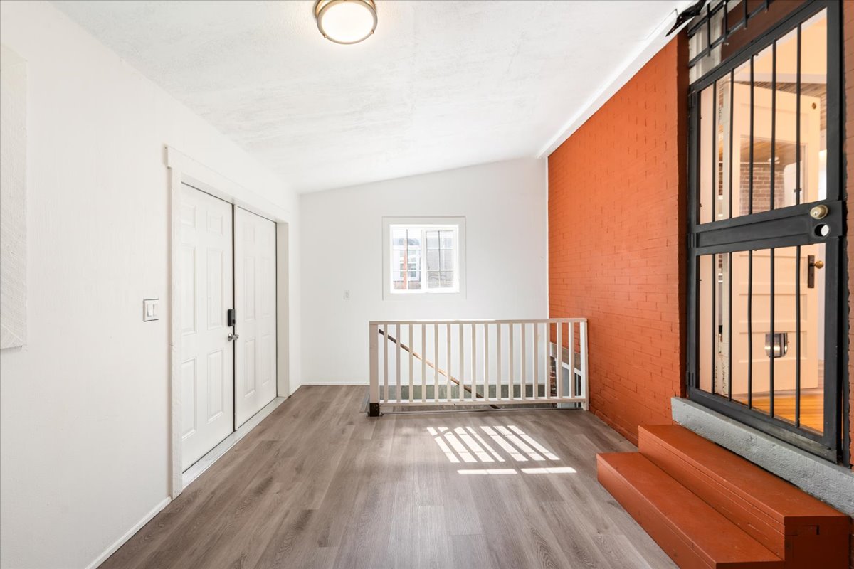Vestibule Before